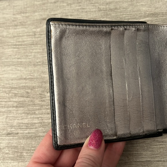 Authentic Chanel Bi-fold Japan Limited Release Wallet w/silver interior - Picture 9 of 15